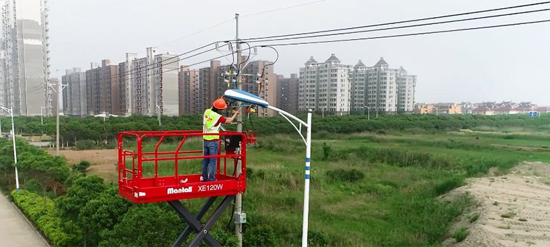  أعمال تركيب وصيانة لمبات (إنارات) الشوارع 